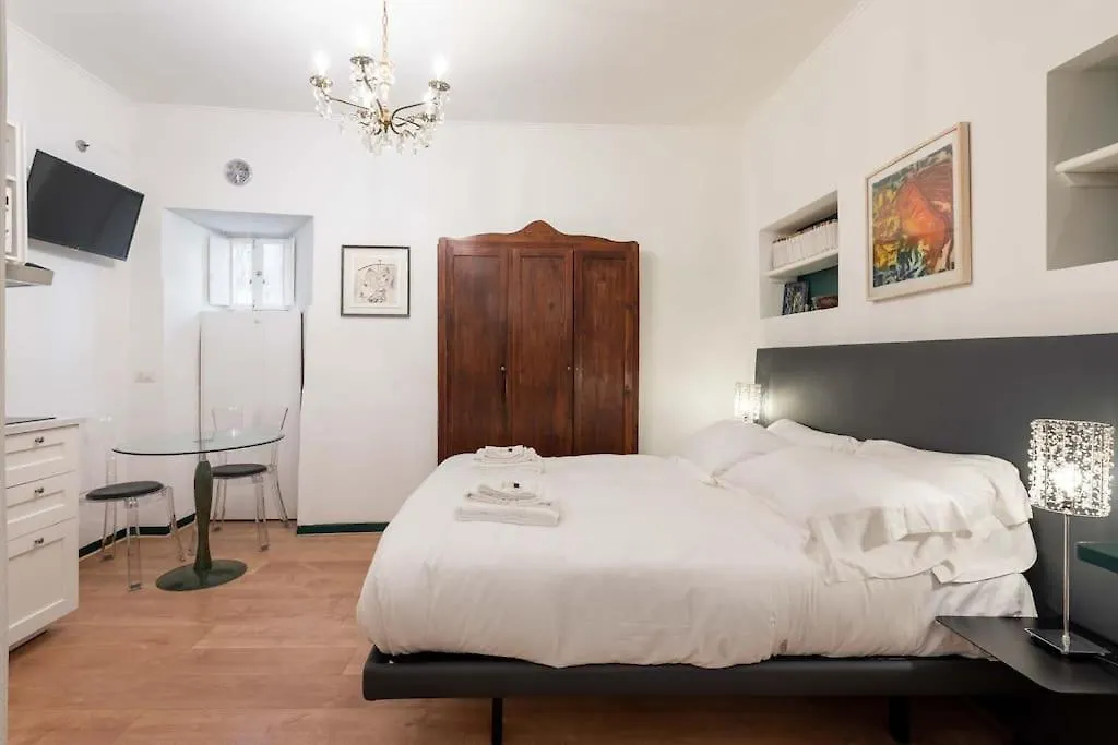 Apartment Old Trastevere Studio Rome Italy