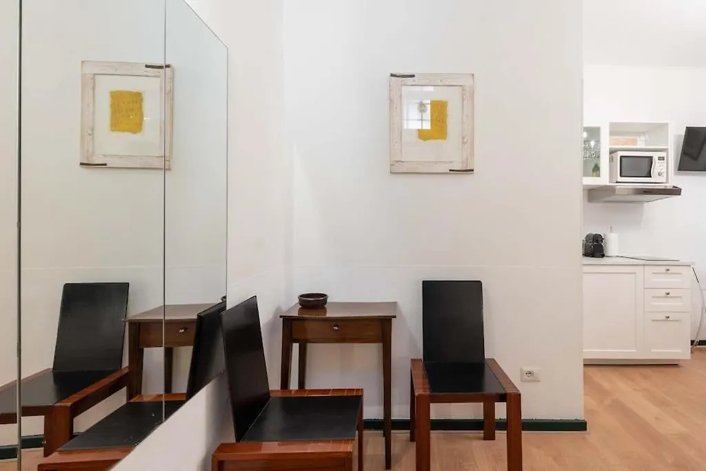 Old Trastevere Studio Rome